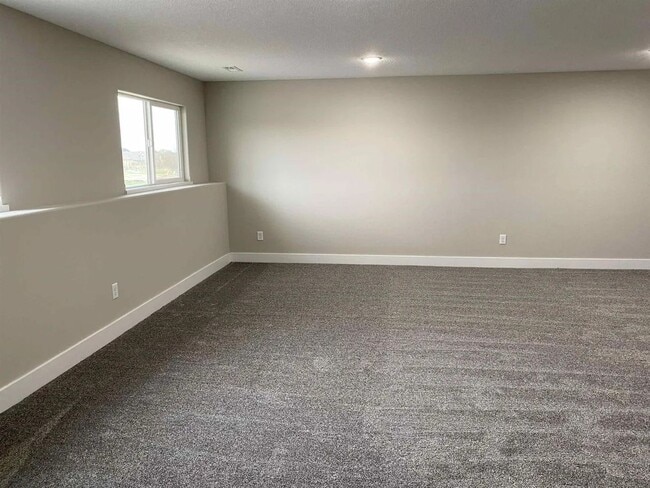 Building Photo - 8625 E Cherrywood Ct