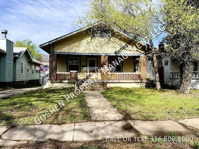 Primary Photo - 365 N Vassar Ave