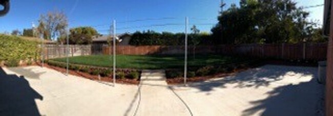 Building Photo - 3-Bed 2-Bath North Chico Residential
