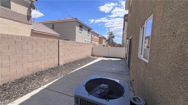 Building Photo - 2178 Trebbiano Way