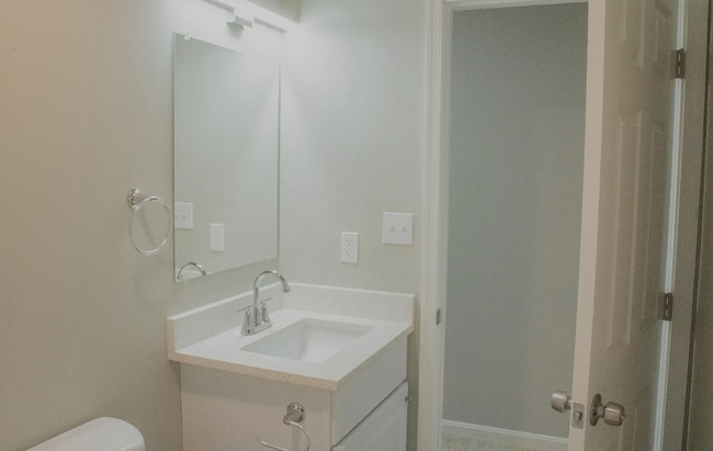 Building Photo - 50X N Patterson Park Ave #B Baltimore, MD ...