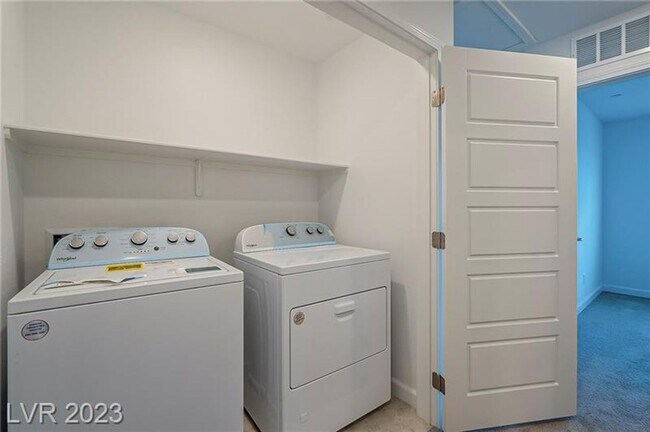 Building Photo - Charming Retreat in 89011