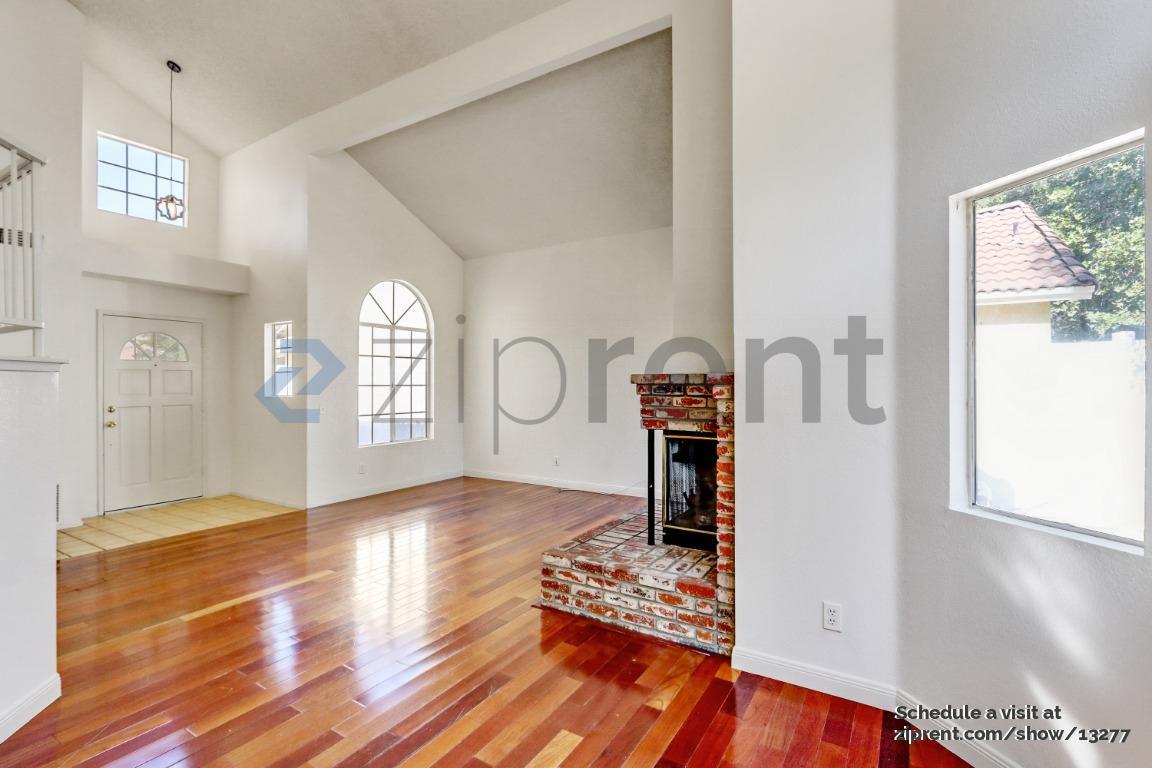 Building Photo - 116 Plymouth Way