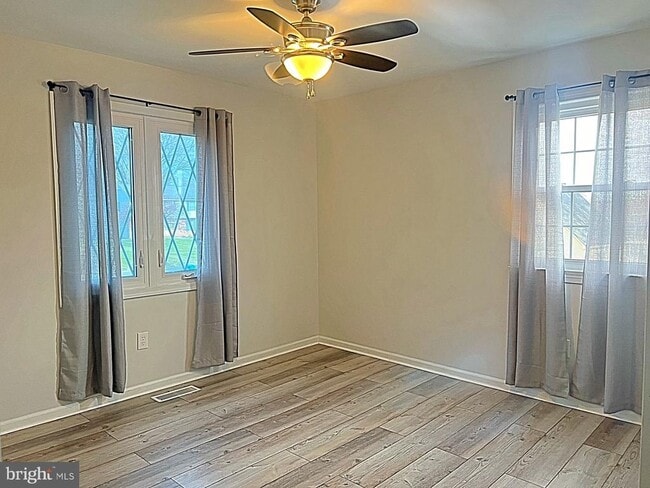 Building Photo - 17447 Pelham View Dr