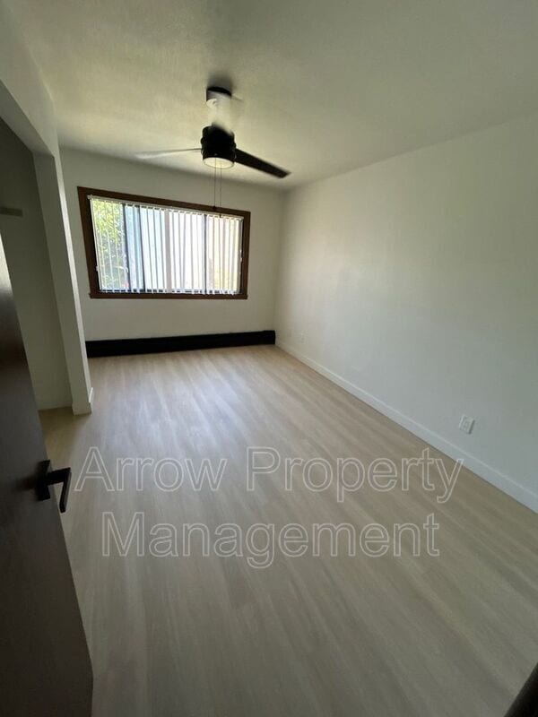 Building Photo - 215 E Arbor Ave