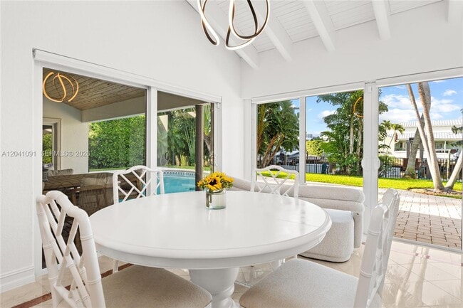 Building Photo - 18 Eleuthera Dr