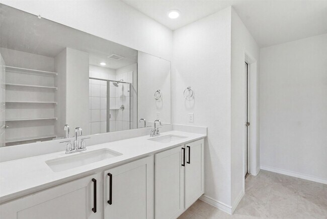 Building Photo - 9937 Tin Star St