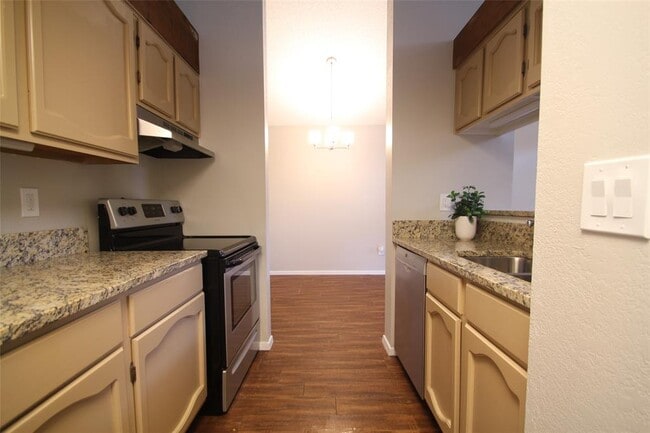 Building Photo - 1712 Cinnamon Path