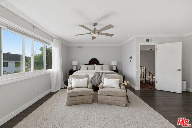 Building Photo - 5507 Bluebell Ave