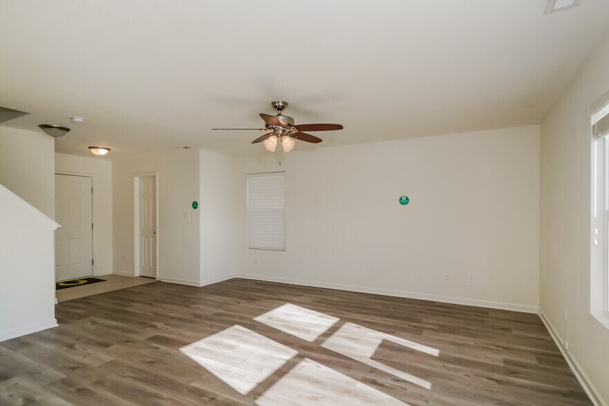 Building Photo - 1091 Torino Ln