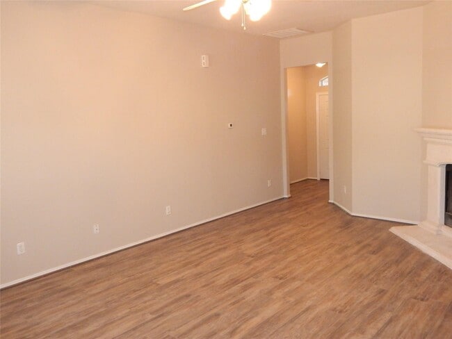 Building Photo - 272 Mesa View