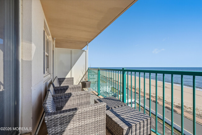 Building Photo - 480 Ocean Ave N