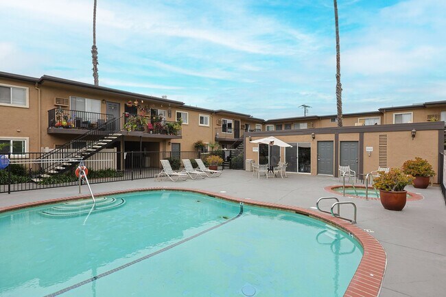 Building Photo - 2-Bed, 1.5-Bath Condo in Convenient El Cajon Location