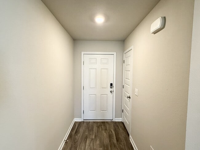 Building Photo - 10365 Zenyatta Lp