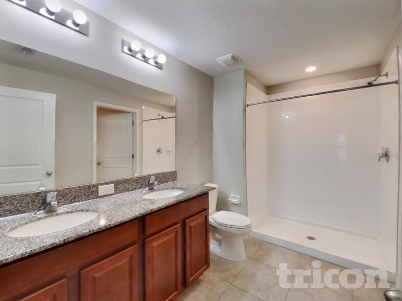 Building Photo - 1721 Broad Winged Hawk Dr