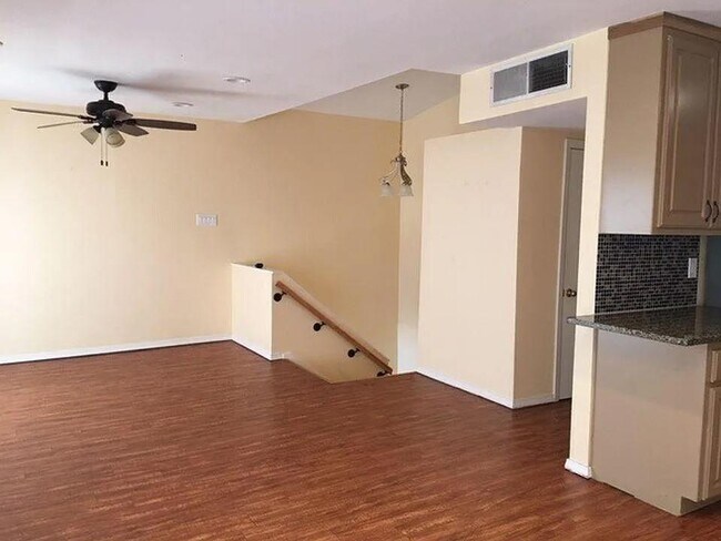 Building Photo - 1008 Clayton Nolen Dr