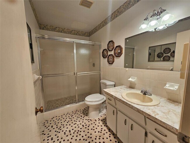 Building Photo - 2383 Netherlands Dr