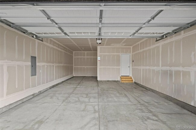 Building Photo - 16353 Cattle Crk Ct