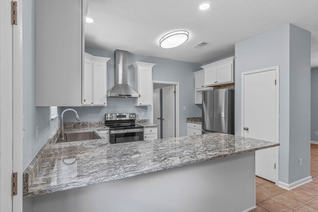 Building Photo - 7468 Brightwood St