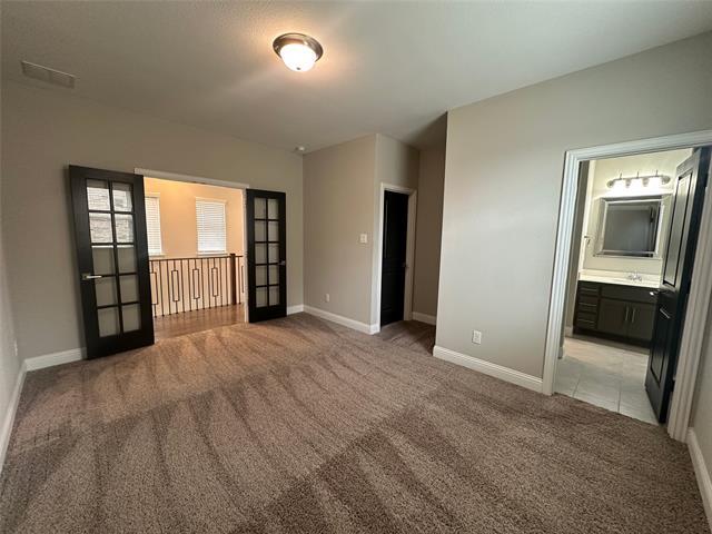 Building Photo - 7105 Royal View Dr