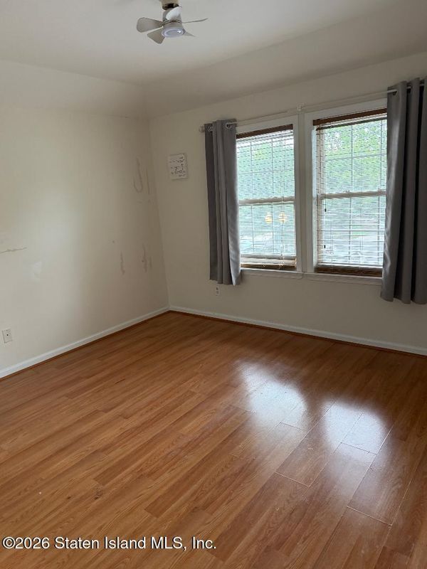 Building Photo - 564 Oder Ave