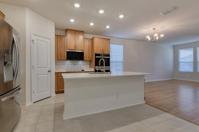 Building Photo - 230 W Flowing River Dr