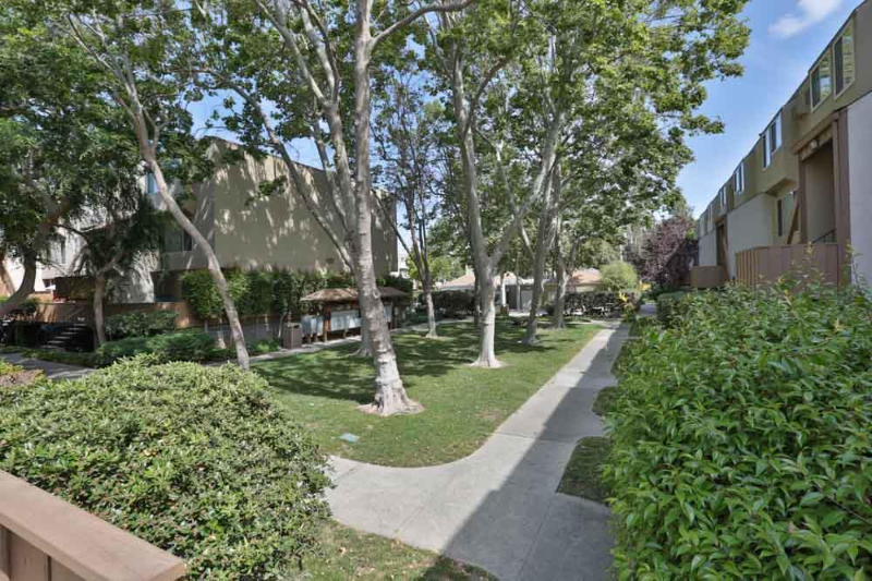 Building Photo - 4425 Norwalk Dr