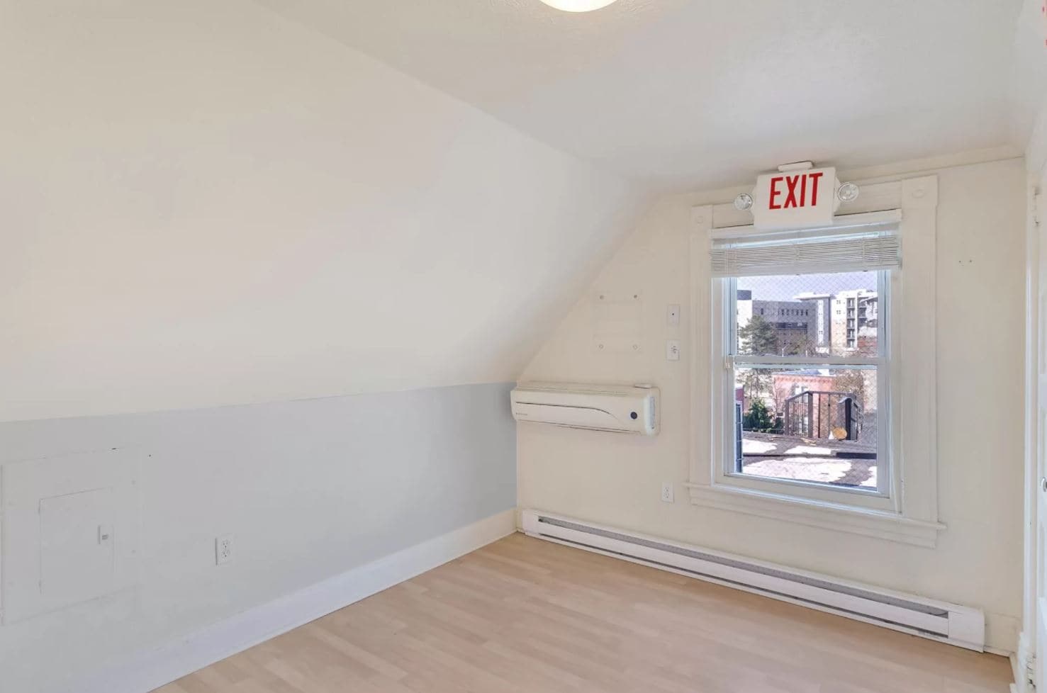 Building Photo - 5815 Ellsworth Ave