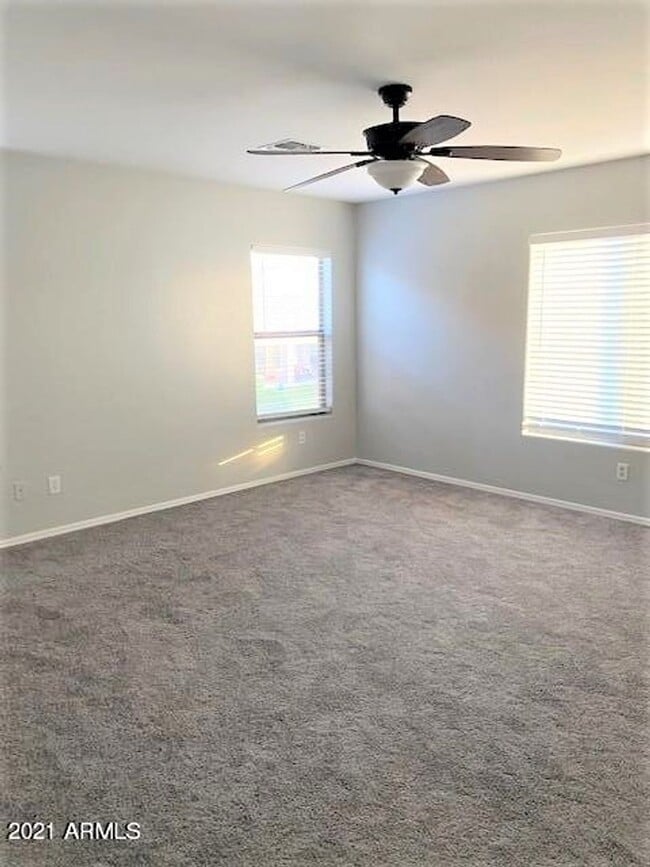 Building Photo - Rare 5-Bedroom Rental with Designer Kitchen and Community Pool