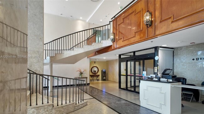 Building Photo - 5601 Collins Ave