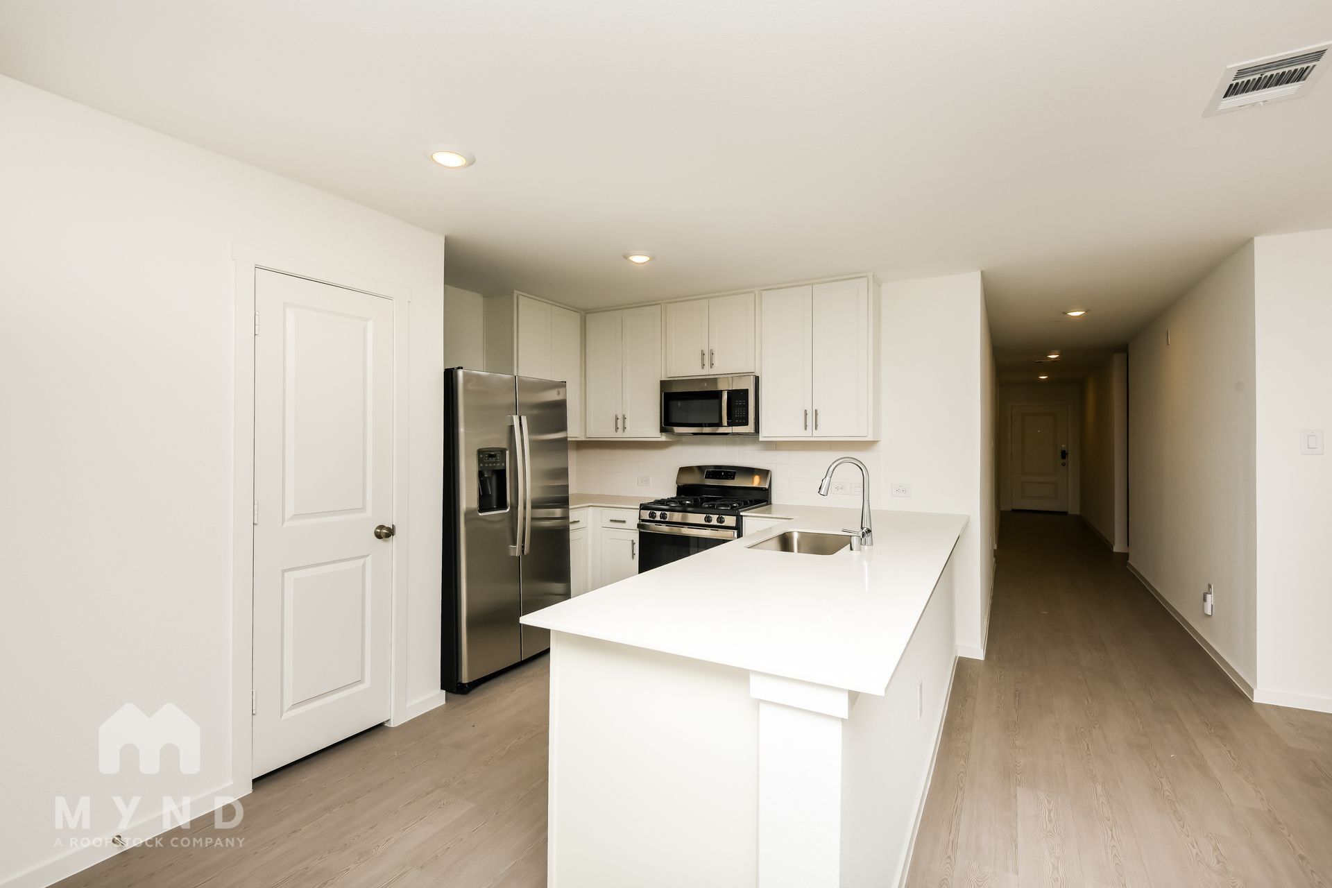 Building Photo - 2709 Ctr Crk Ln