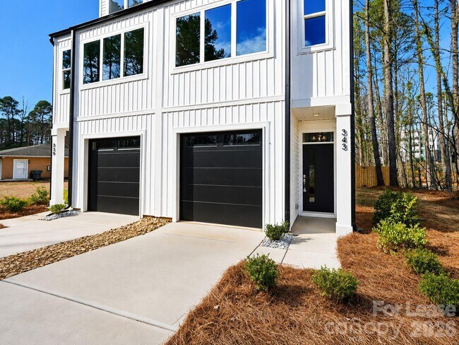 Building Photo - 343 Gray Dr