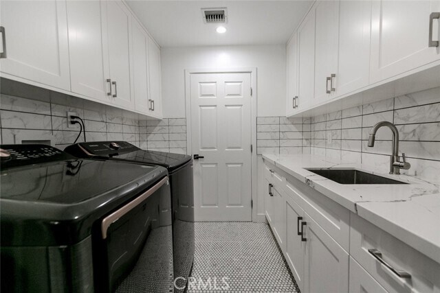 Building Photo - 6037 Little Oak Ln