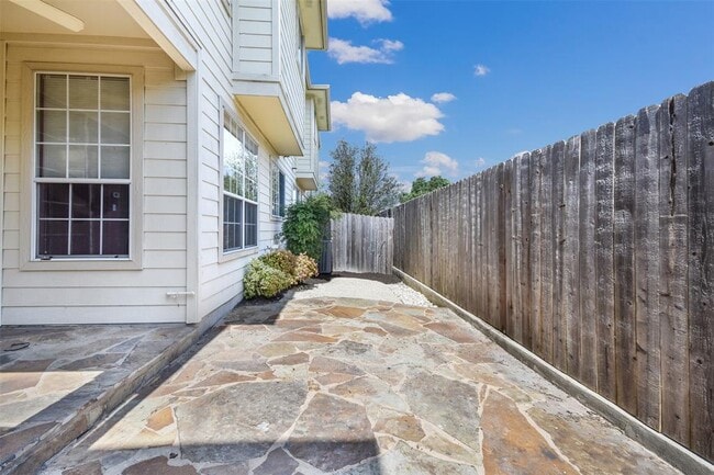 Building Photo - 8518 Cahill Dr