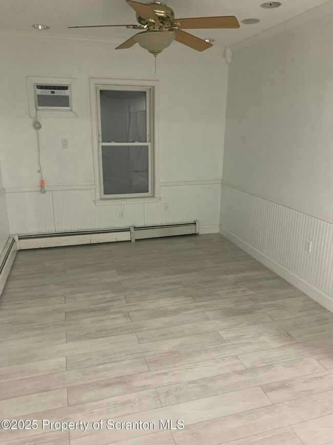 Building Photo - 120 Ridgeway St