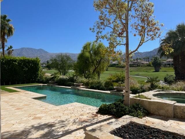 Building Photo - 52765 Claret Cove