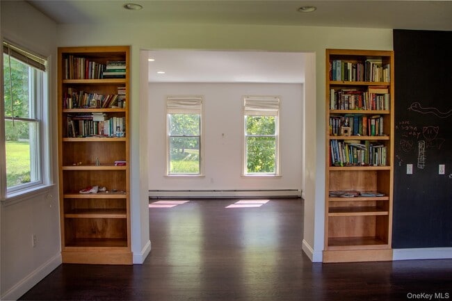 Building Photo - 14 Ledge Rock Ct