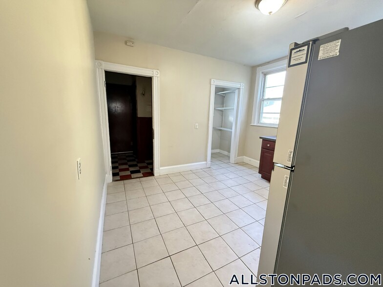 Building Photo - 35 Allston St