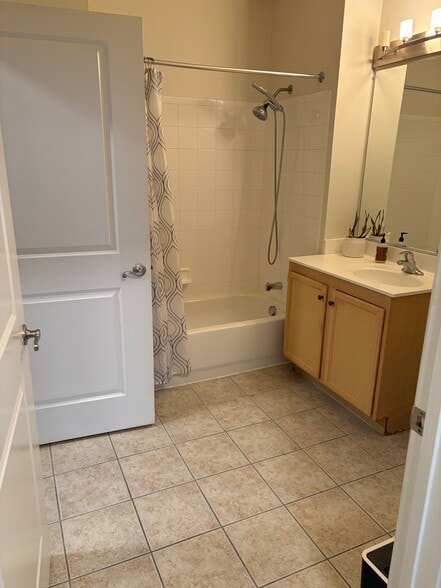 Building Photo - 2665 Prosperity Ave