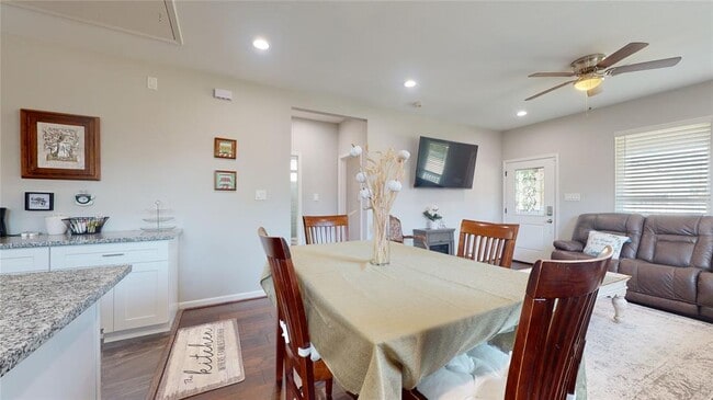 Building Photo - 1201 Northwood St