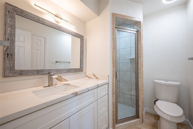 Building Photo - 1923 Big Horn Dr