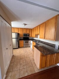 Building Photo - 5630 Pershing Ave