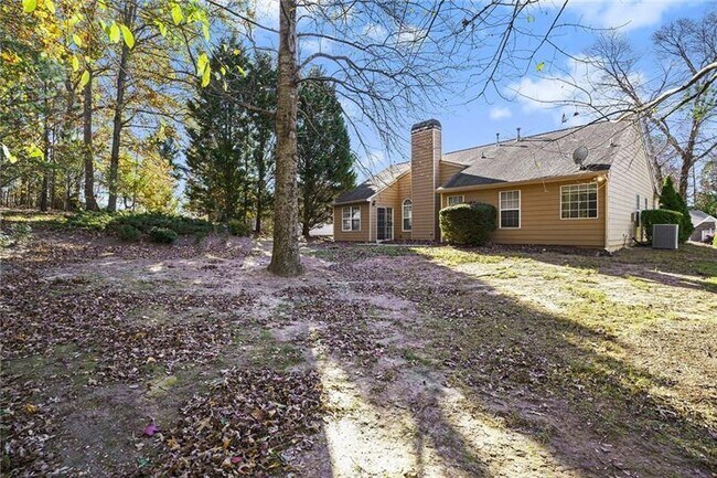 Building Photo - 2630 Highland Pass