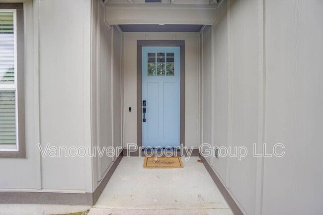 Building Photo - 15103 NE 98th Cir