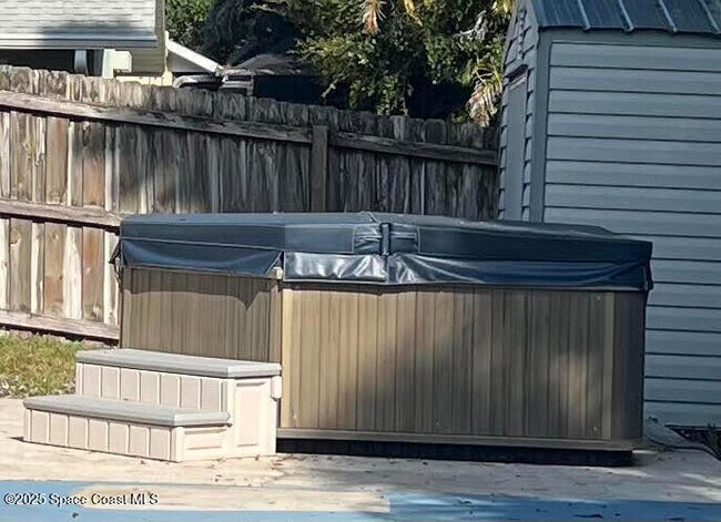 Building Photo - 440 River Grove Ct