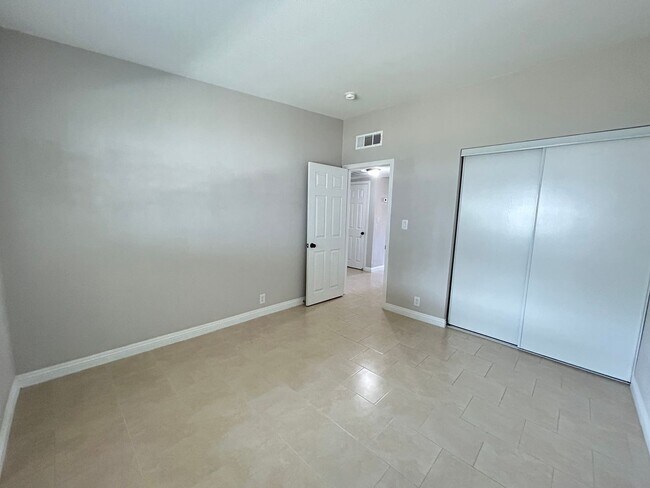 Building Photo - 1309 Exley Ave