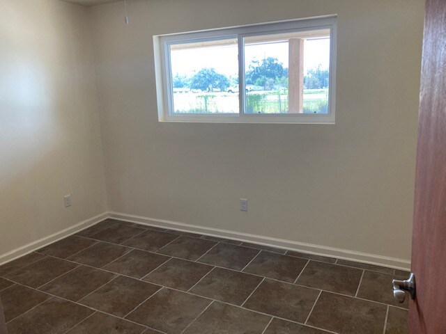 Building Photo - 3322 Kingham Rd