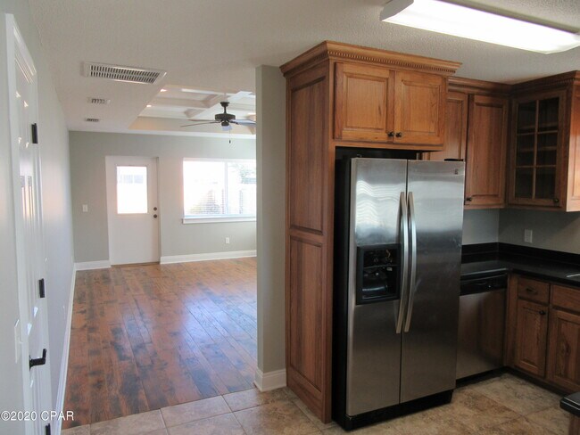 Building Photo - 4604 Bylsma Cir