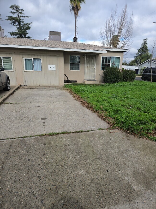 Building Photo - 427 Corson Ave