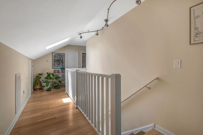 Building Photo - 3705 Burrus St